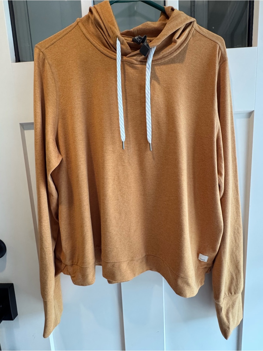 Vuori Crewneck Hoodie Sweater in Camel